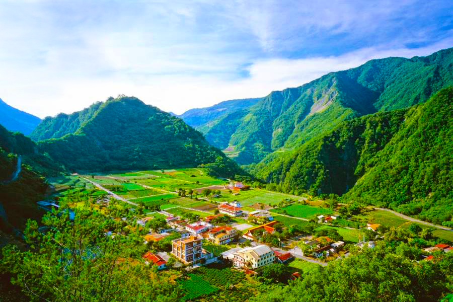 South Cross-Island Highway & Hualien-Taitung (3 Days)