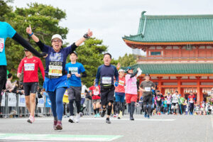 京都馬拉松完整攻略：賽道坡度＋6小時完賽配速＋關門時間＋補給策略
