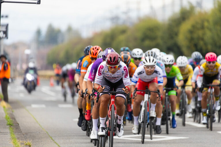 日本【Japan Cup宇都宮單車賽】職業賽事觀賽、馮俊凱陪騎+紅葉單車旅行5日