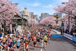 征服馬拉松：日韓經典賽事巡禮與全距離訓練心法