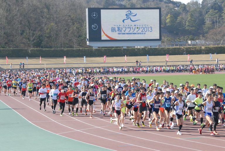 日本【2027鳥取馬拉松】保證參賽＋2晚住宿、鳥取砂丘、油菜花、梅花滿開
